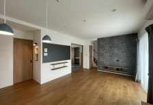 グレートーンでまとめたリビング