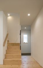 土間からリビング階段へ