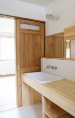 木で作るオリジナル洗面台