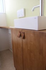 トイレの造作手洗いカウンター