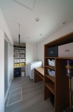 オープン収納で使い勝手の良い洗面室